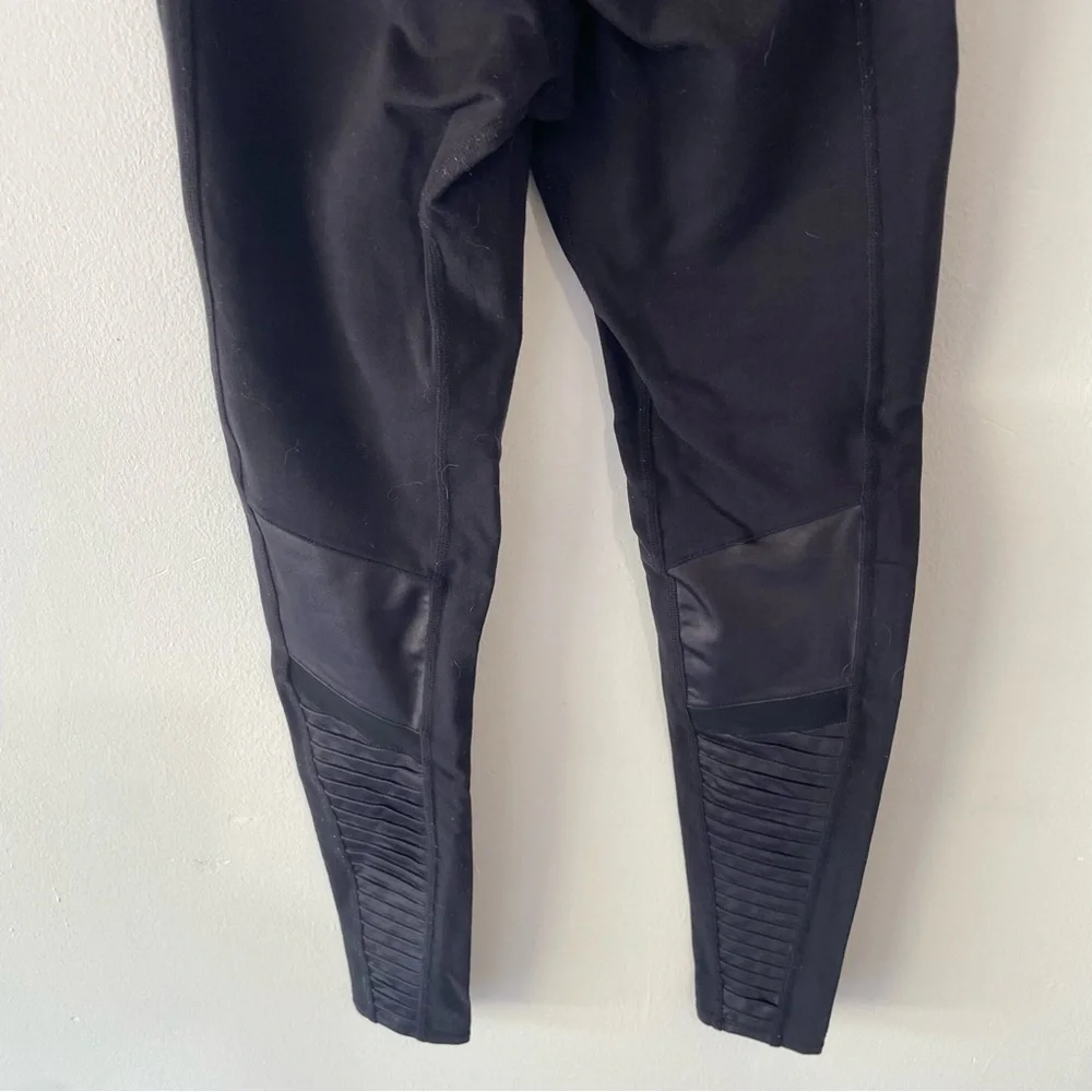 Alo Yoga Black High-Waist Mesh Black Moto Leggings 37611